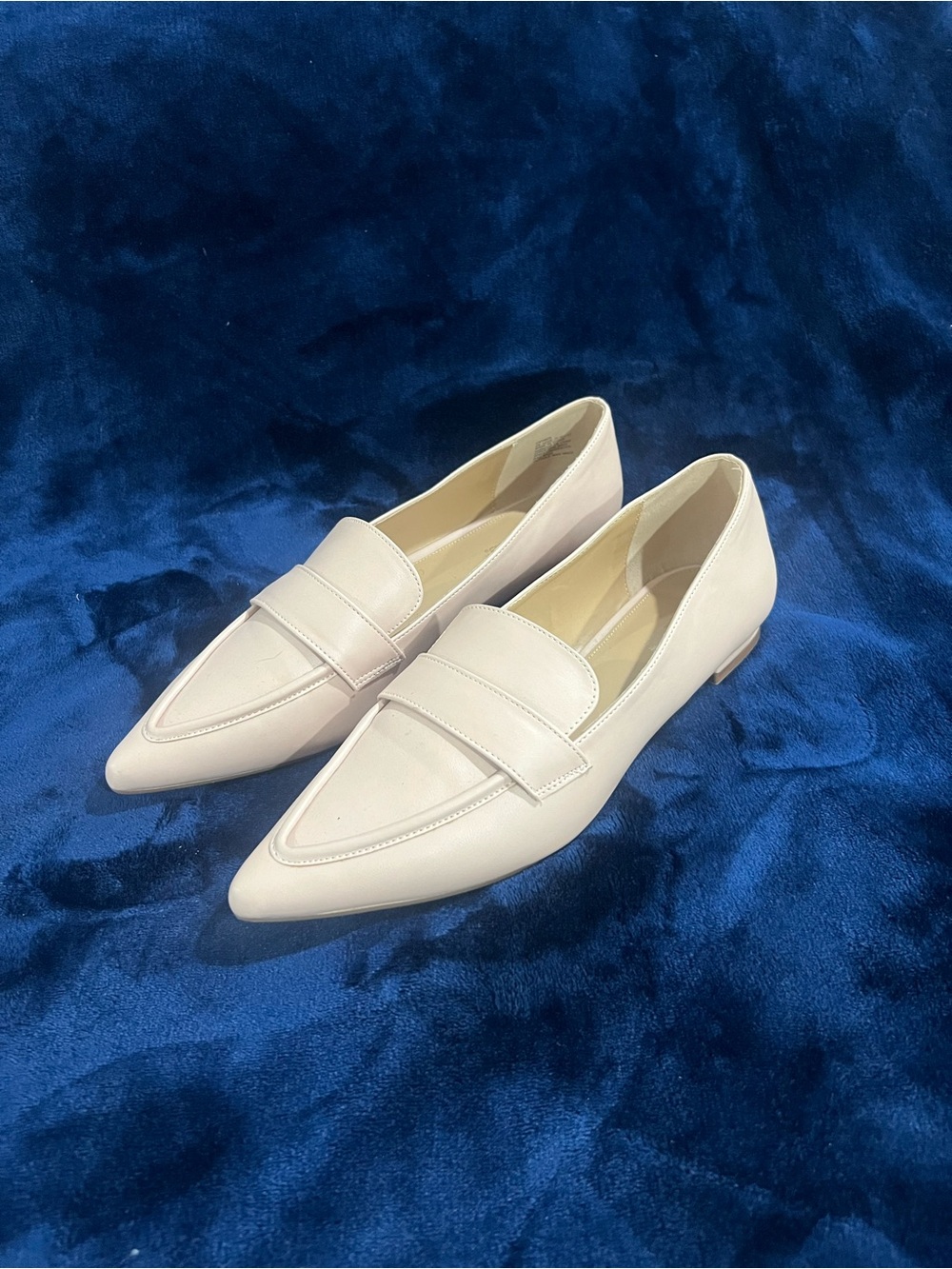 Shoe Dazzle Women's Pointed Slip-On Loafers in Off-White